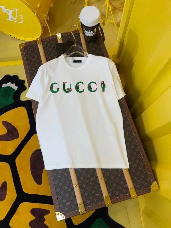 Gucci Men's T-shirts 598